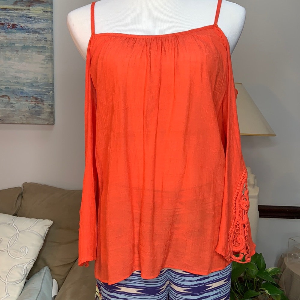 Peekaboo Shoulder Blouse A.Byer Sz M